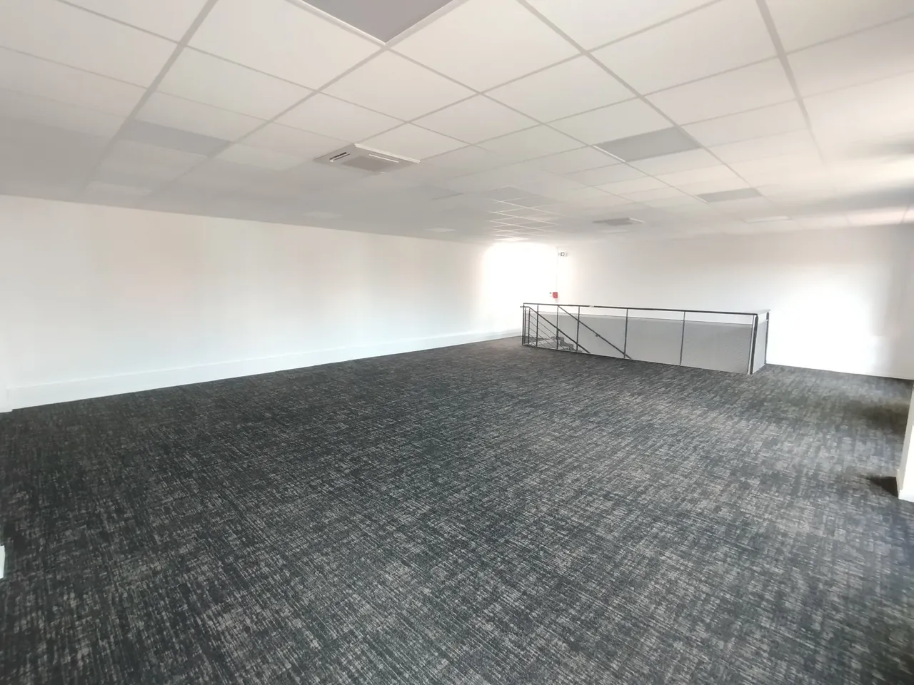 logistics - Activités / Bureaux À Louer - gallery - 10