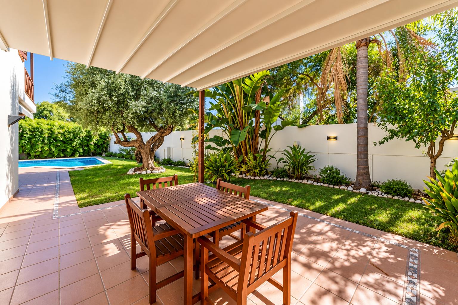 living - Casa / villa de 354m² con 387m² de jardín en venta en Vallpineda - gallery thumbnail - 7
