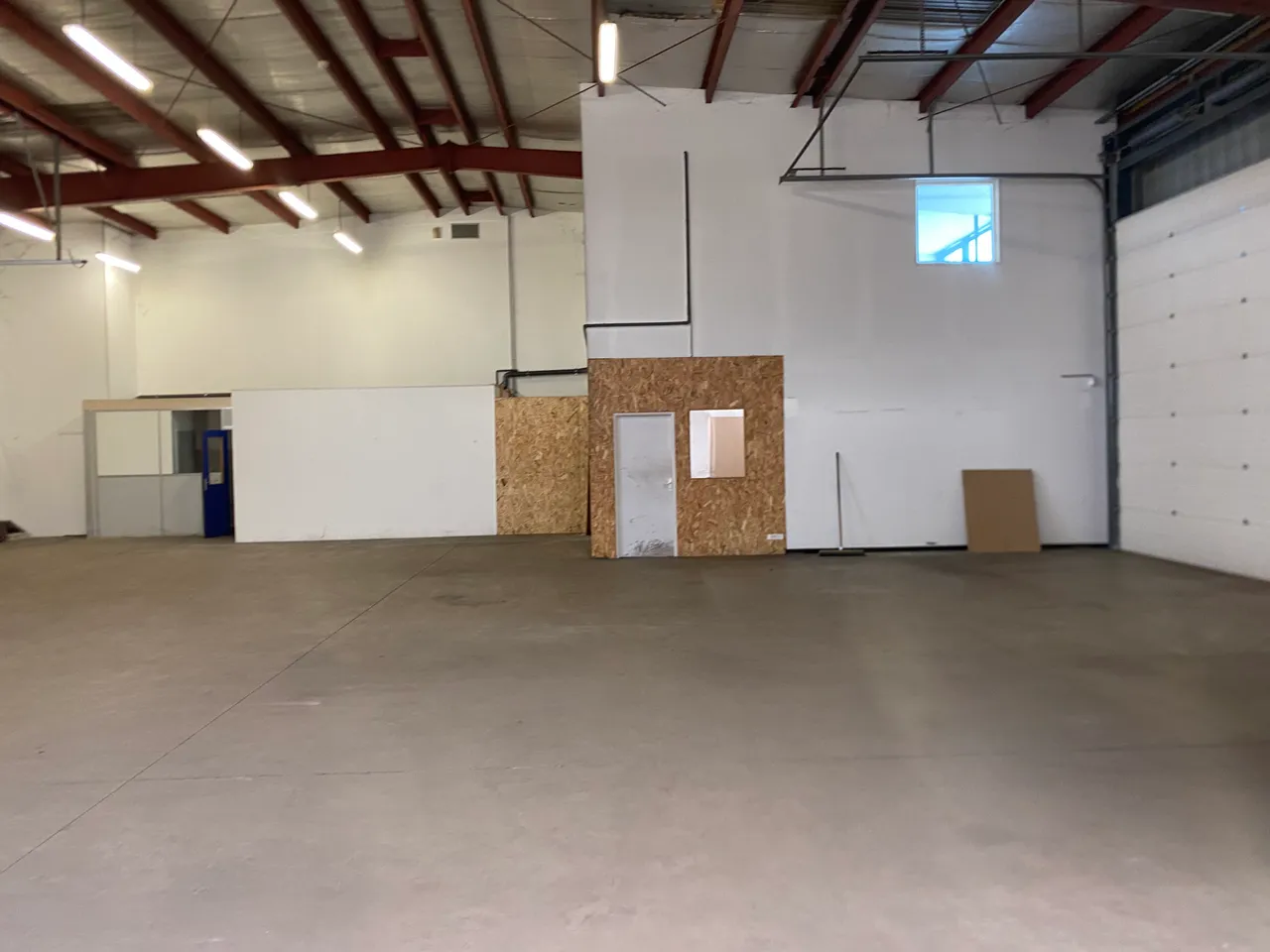 logistics - Activités / Bureaux À Louer - gallery - 4
