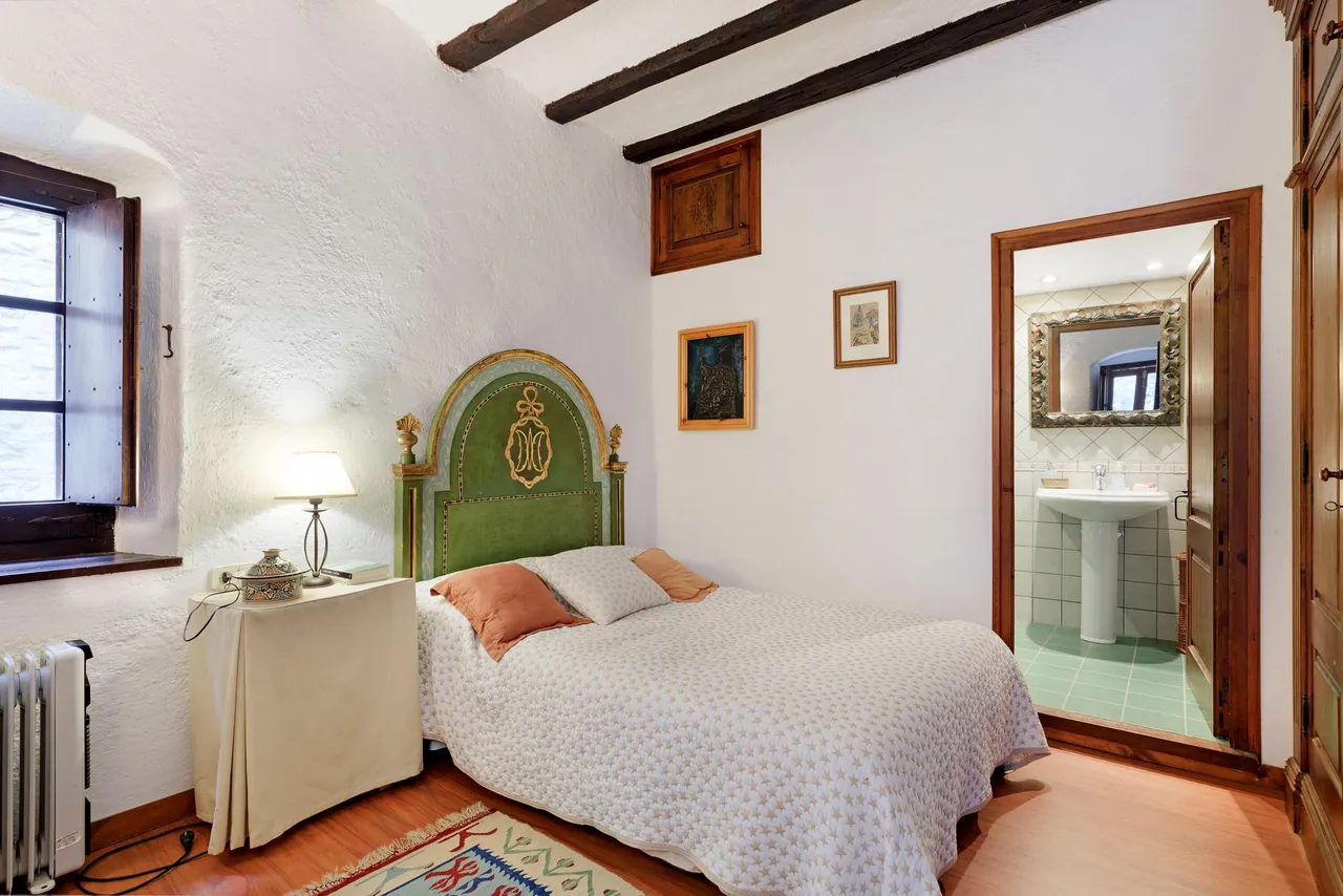 living - 515m² masia with 40m² garden for sale in Baix Empordà - gallery - 10