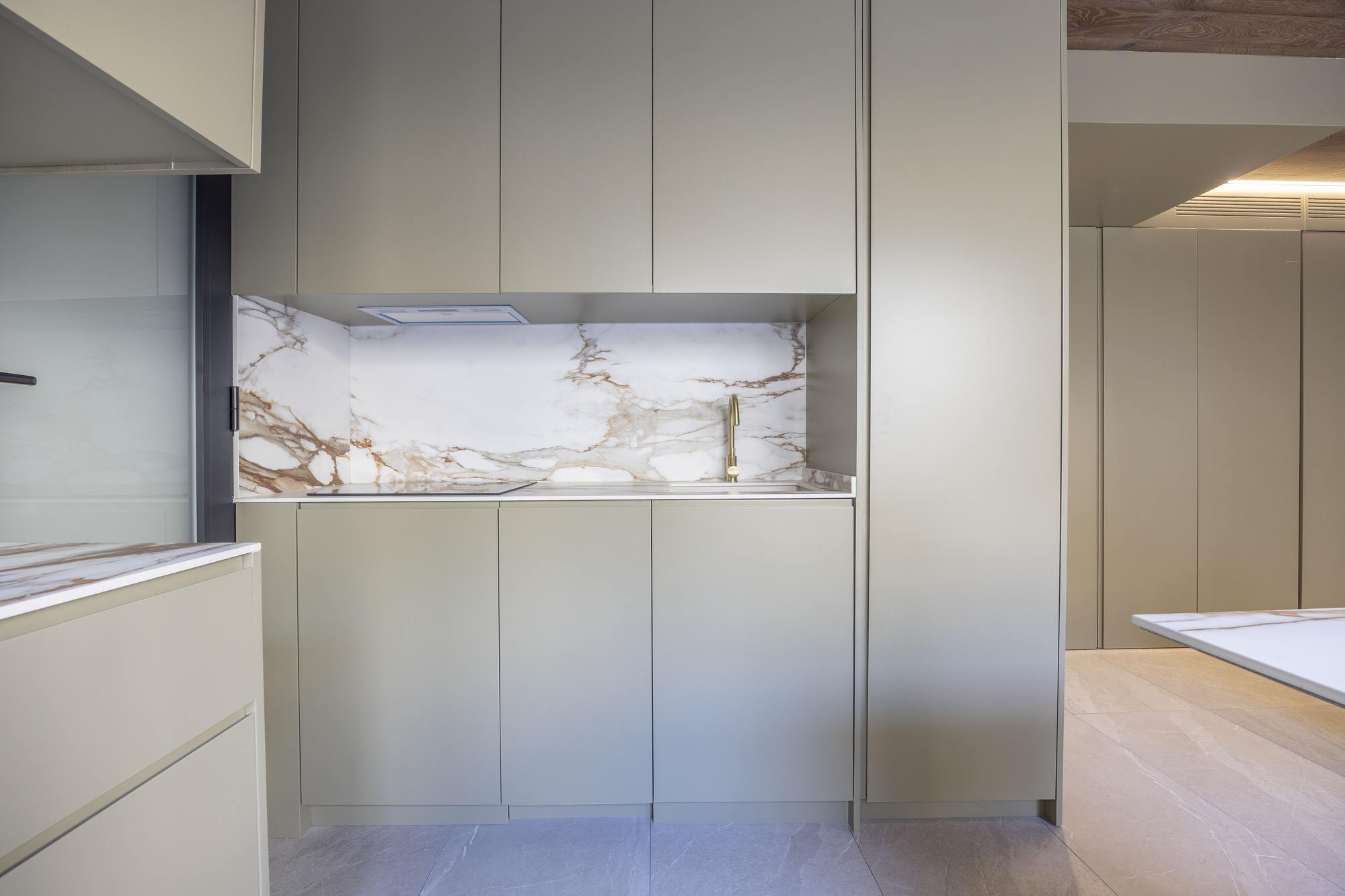 living - Oficina de 60m² con 80m² terraza en alquiler en Sant Francesc - gallery - 8