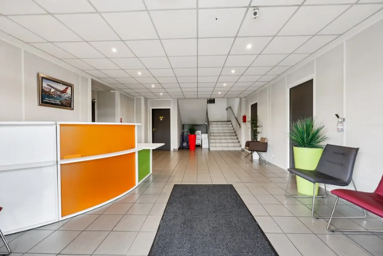office - Bureaux À Louer - gallery - 7