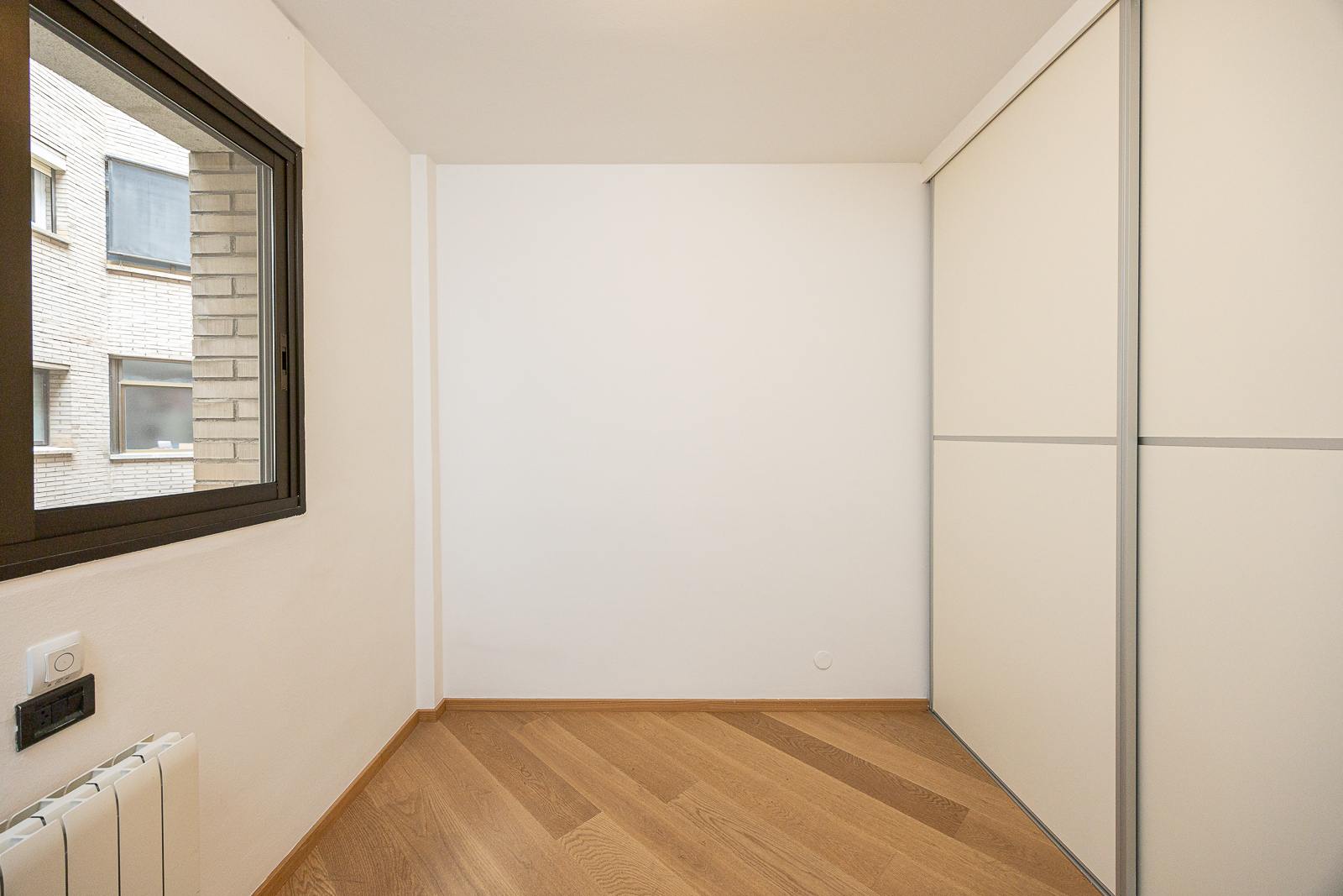 living - Piso de 105m² en venta en Turó Park, Barcelona - gallery thumbnail - 7
