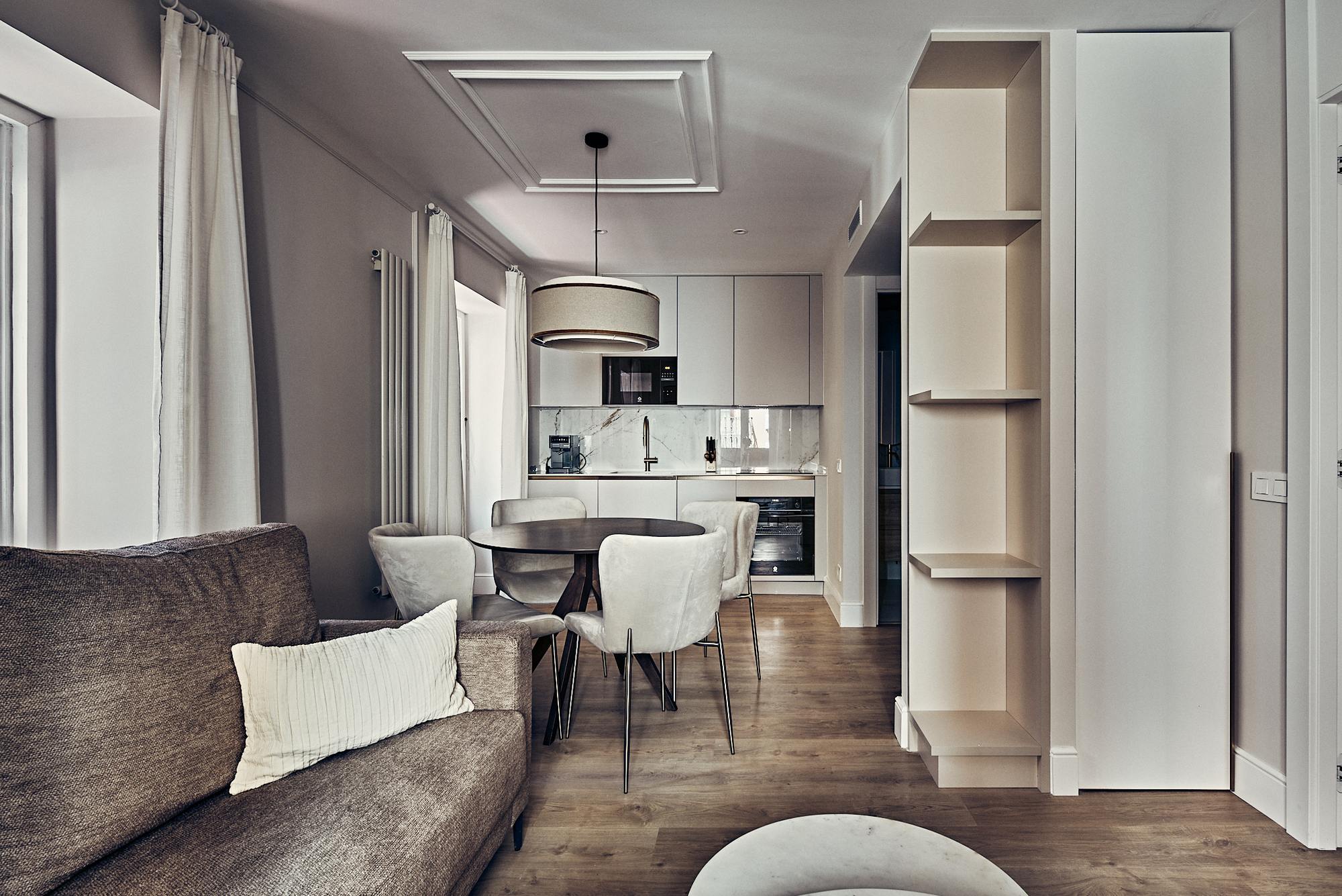 living - 68m² apartment for sale in Sol, Madrid - gallery thumbnail - 1