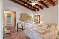 living - Casa rural de 876m² en venta en Alt Empordà, Girona - gallery thumbnail - 6