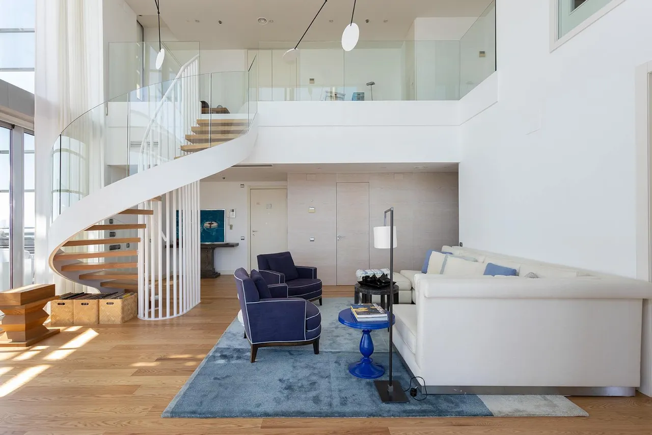 living - 141 m² penthouse with 85 m² terrace for sale in Diagonal Mar - gallery - 9
