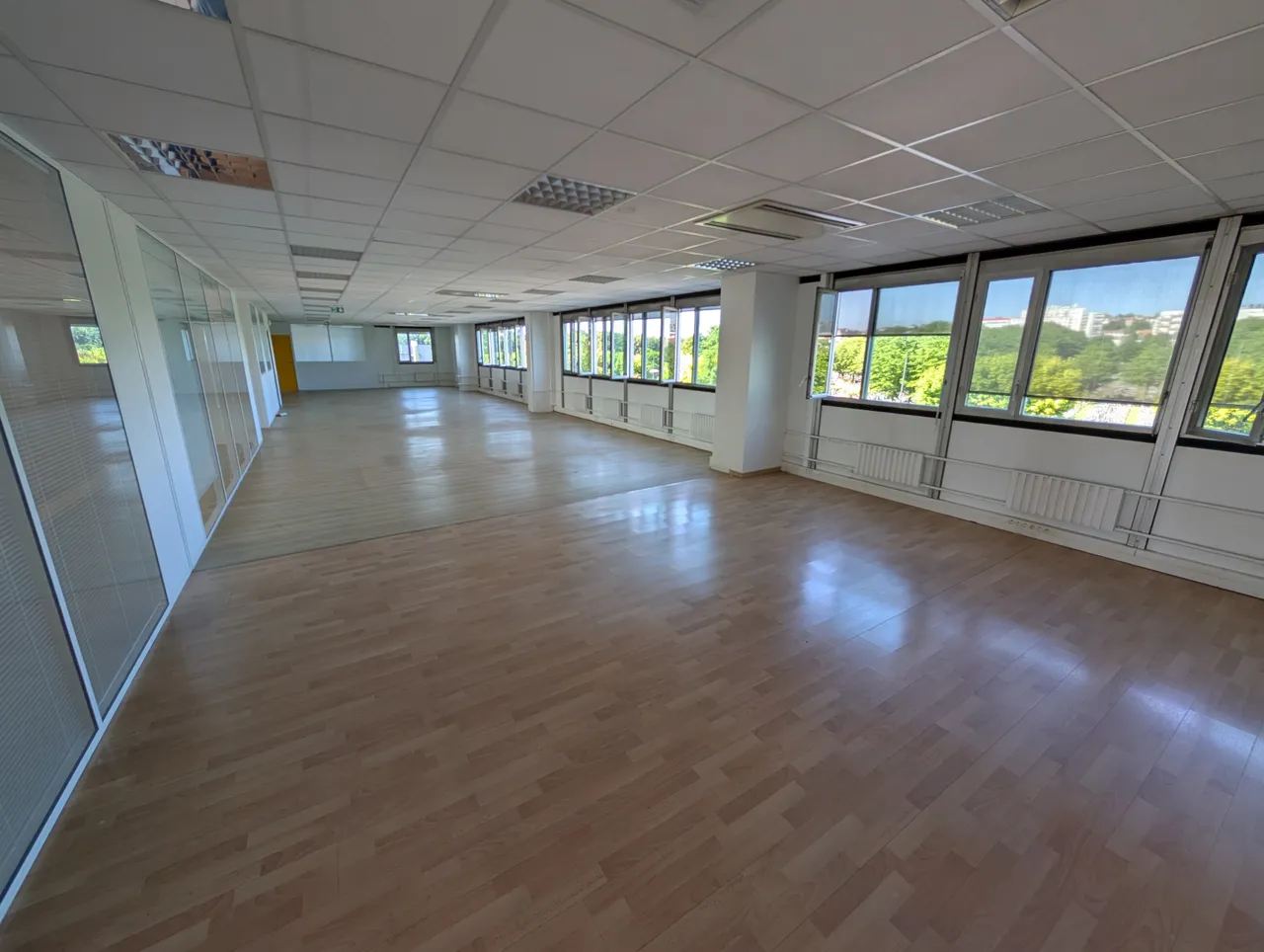 office - Bureaux À Louer - gallery - 2