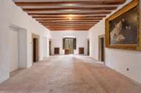 living - Casa rural de 2,460m² en venta en El Gironés, Girona - gallery thumbnail - 7