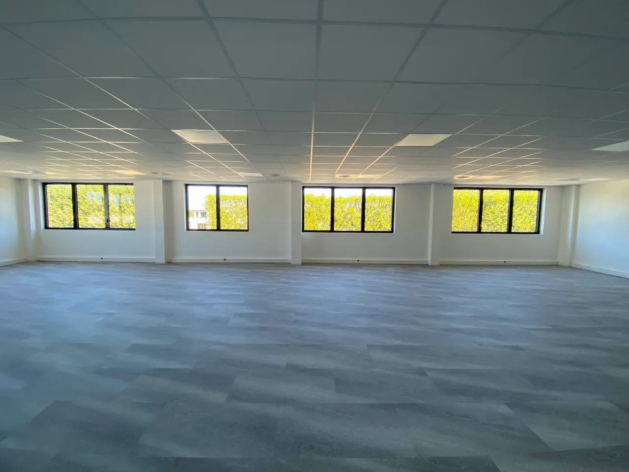 logistics - Light Industrial Premises / Offices For Rent - gallery - 6