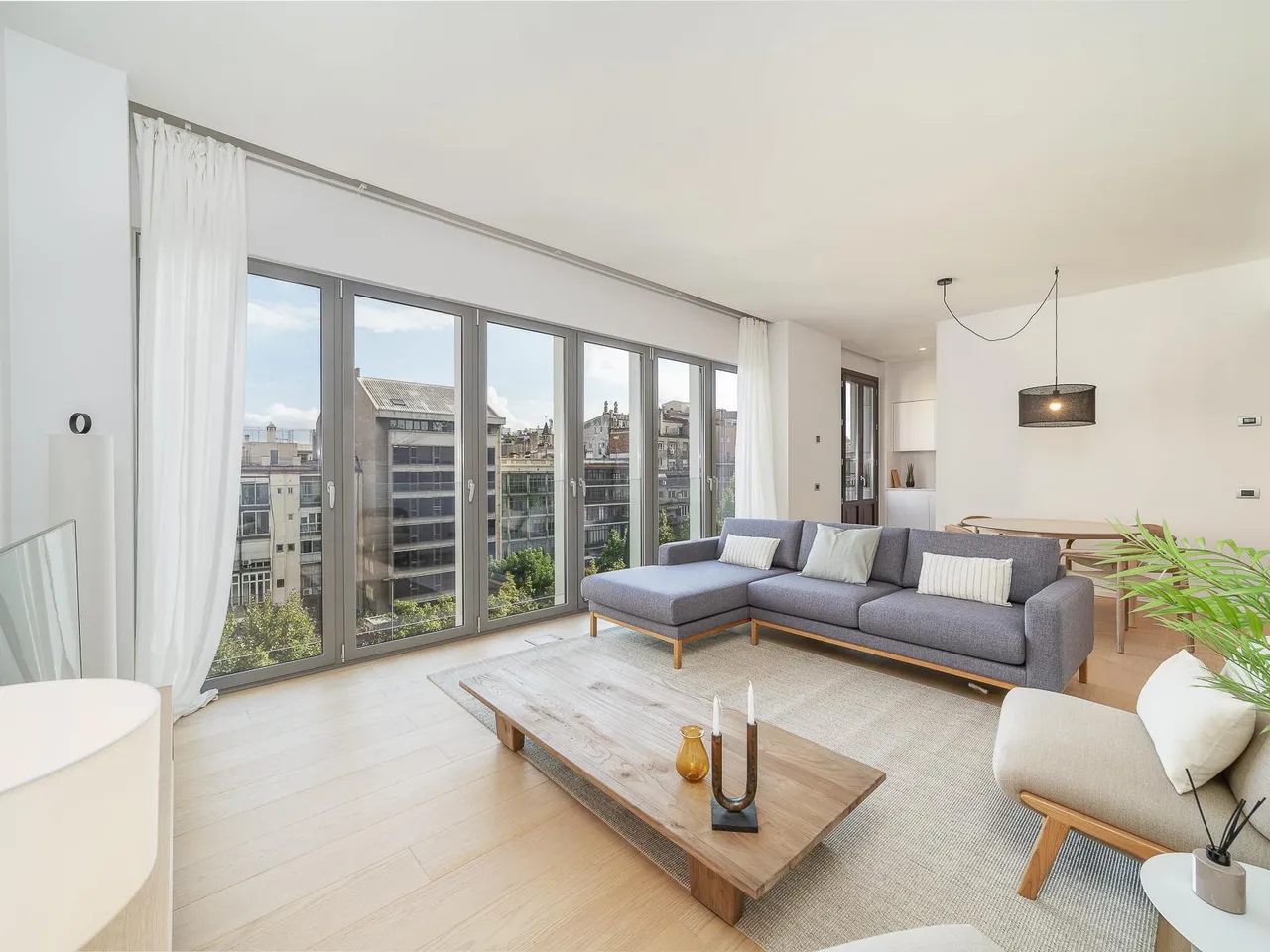 living - 93m² apartment for sale in Eixample Left, Barcelona - gallery - 2