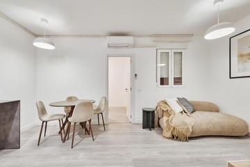 living - 60m² apartment for sale in Arapiles, Madrid - featured
