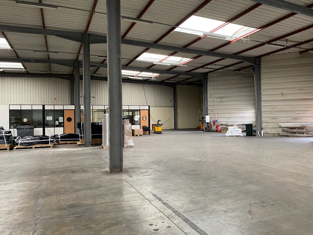 logistics - Local d’activités À Louer - gallery - 6