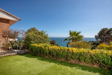living - Casa / villa de 259m² en venta en Blanes, Costa Brava - featured