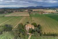 living - Casa rural de 695m² en venta en Baix Empordà, Girona - gallery thumbnail - 8