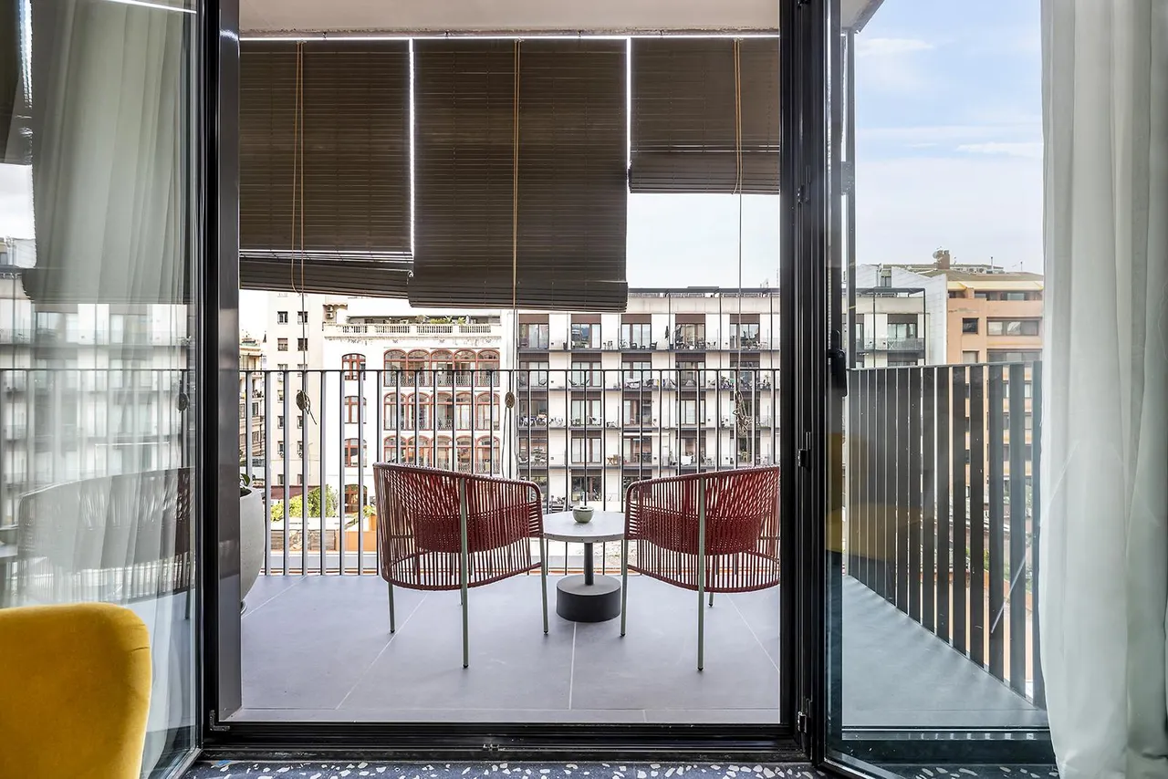 living - 57m² apartment for rent in Eixample Right, Barcelona - gallery - 5