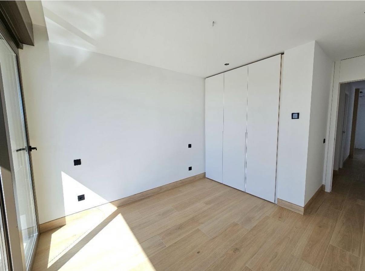 living - Casa rural de 370m² en alquiler en Majadahonda, Madrid - gallery thumbnail - 7