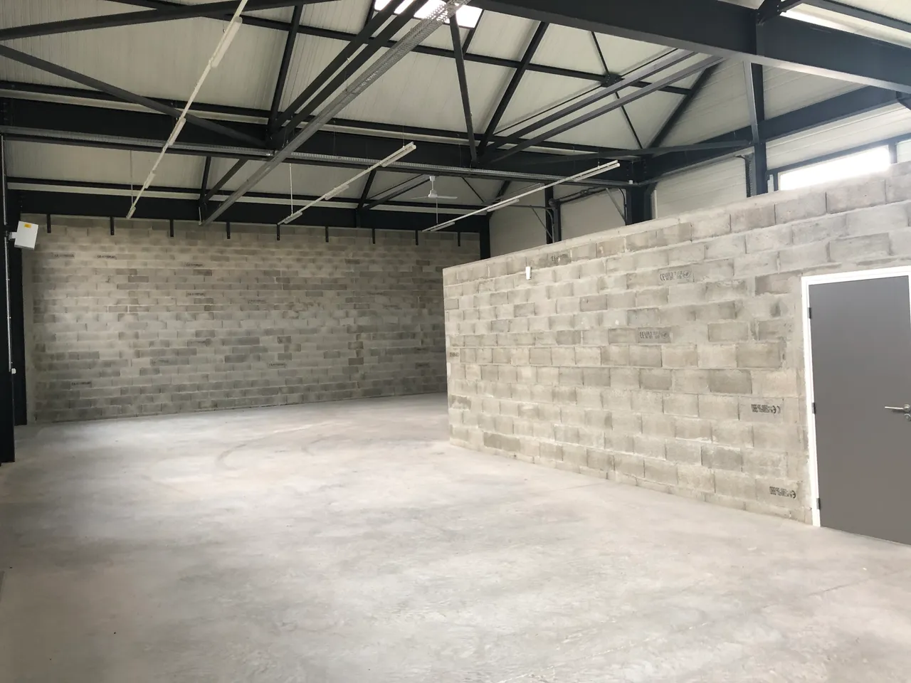 logistics - Activités / Bureaux À Louer - gallery - 6