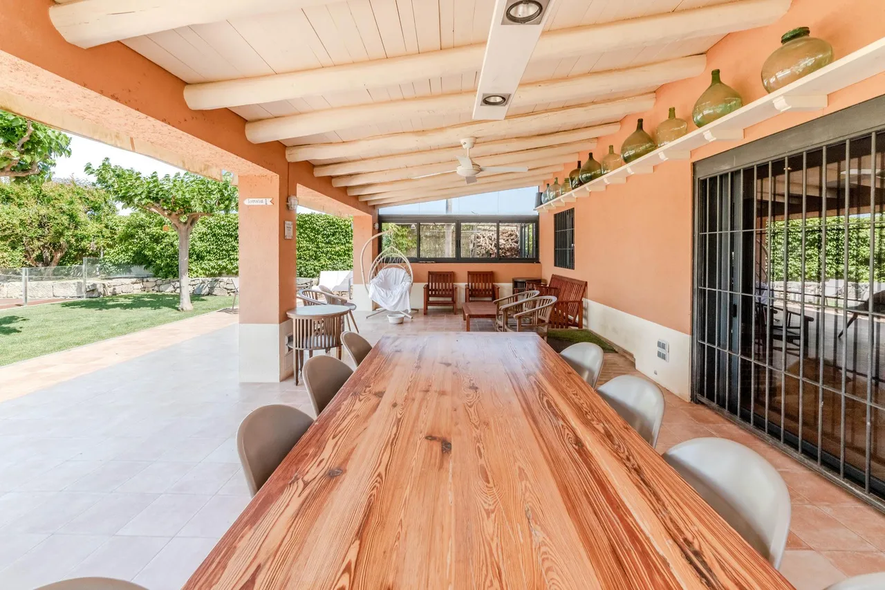 living - Casa rural de 550m² en venta en Penedès, Barcelona - gallery - 5
