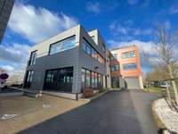 logistics - Activités / Bureaux À Louer - gallery thumbnail - 1