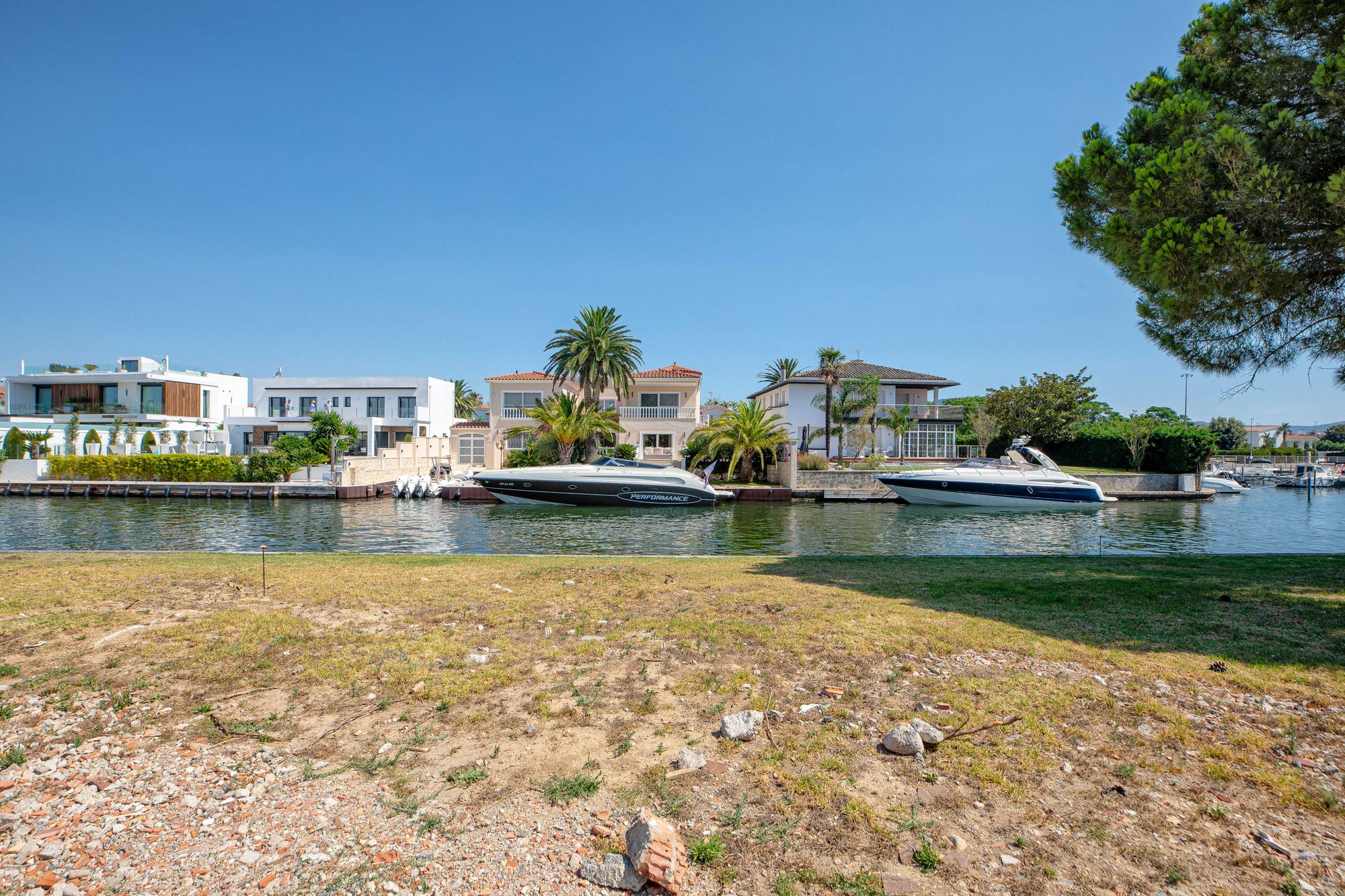 living - 500m² plot for sale in Empuriabrava, Costa Brava - gallery - 8