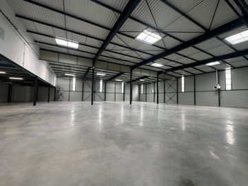 logistics - Light Industrial Premises / Offices For Rent - featured