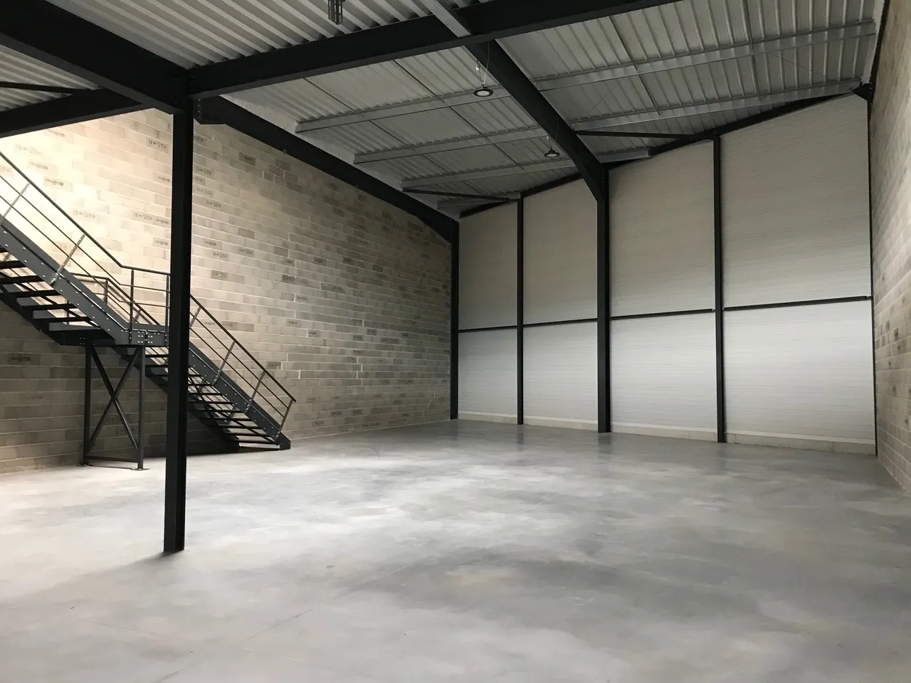 logistics - Activity Facility For Rent - gallery - 3