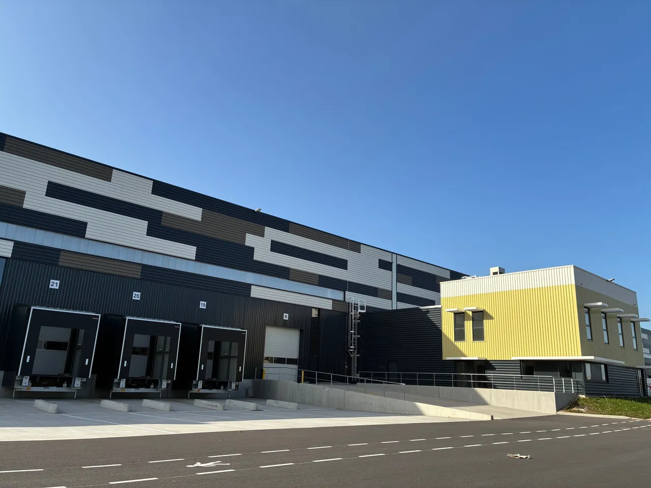 logistics - Entrepôt Logistique À Louer - gallery - 3