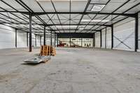 logistics - Activités / Bureaux À Louer - gallery thumbnail - 5