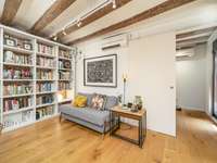 living - 47m² apartment for sale in El Born, Barcelona - gallery thumbnail - 7