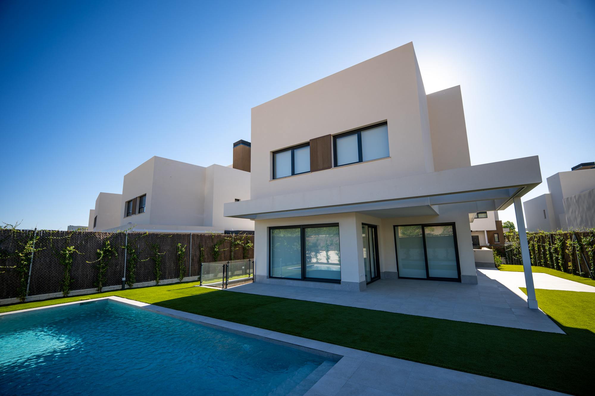 living - 320m² house / villa with 47m² terrace for rent in Fuente de Fresno - gallery thumbnail - 2