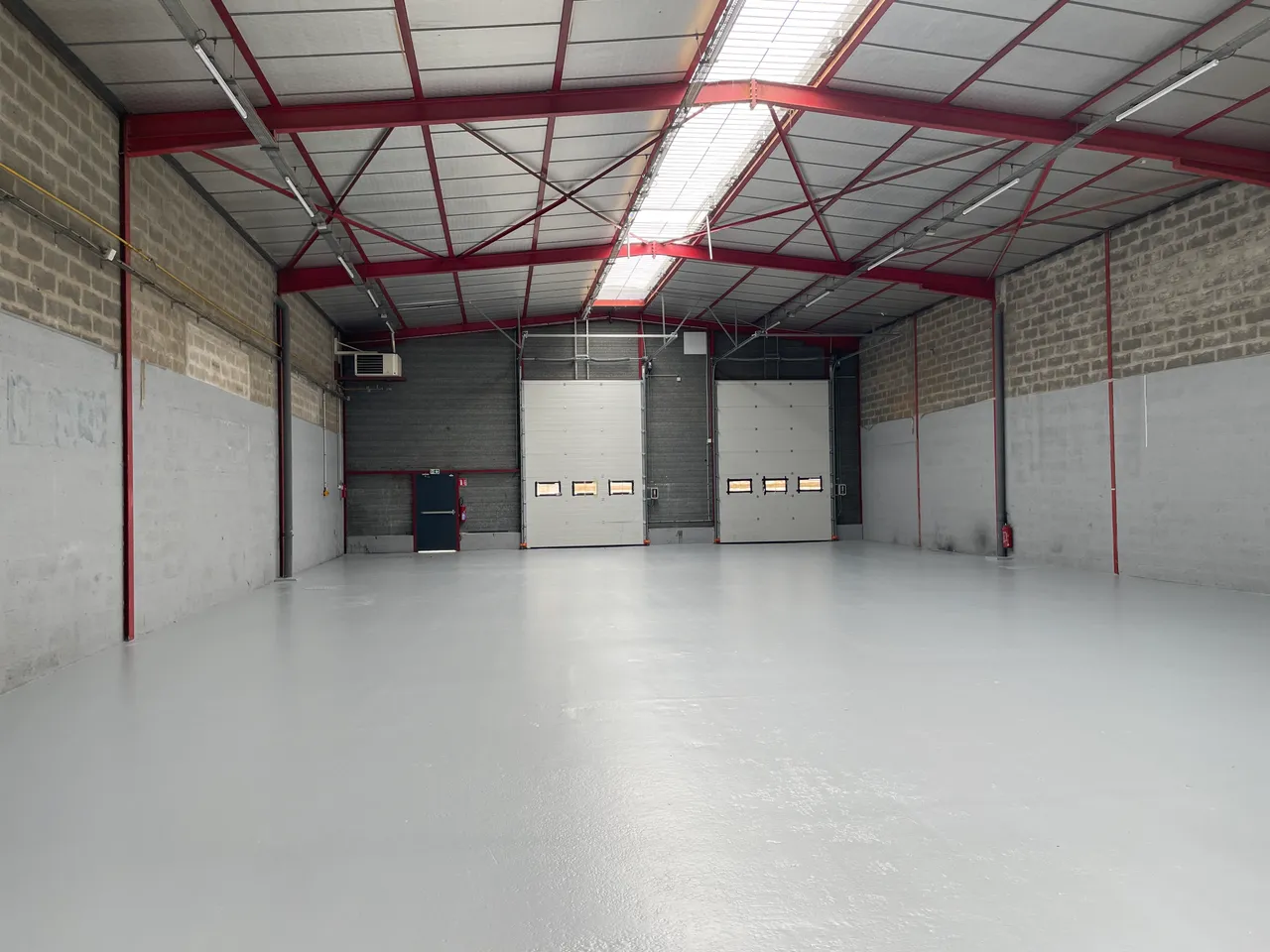 logistics - Activity Facility For Rent - gallery - 2