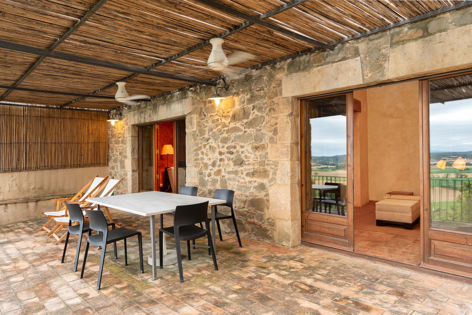 living - 260m² house / villa with 175m² garden for sale in Baix Empordà - gallery thumbnail - 6