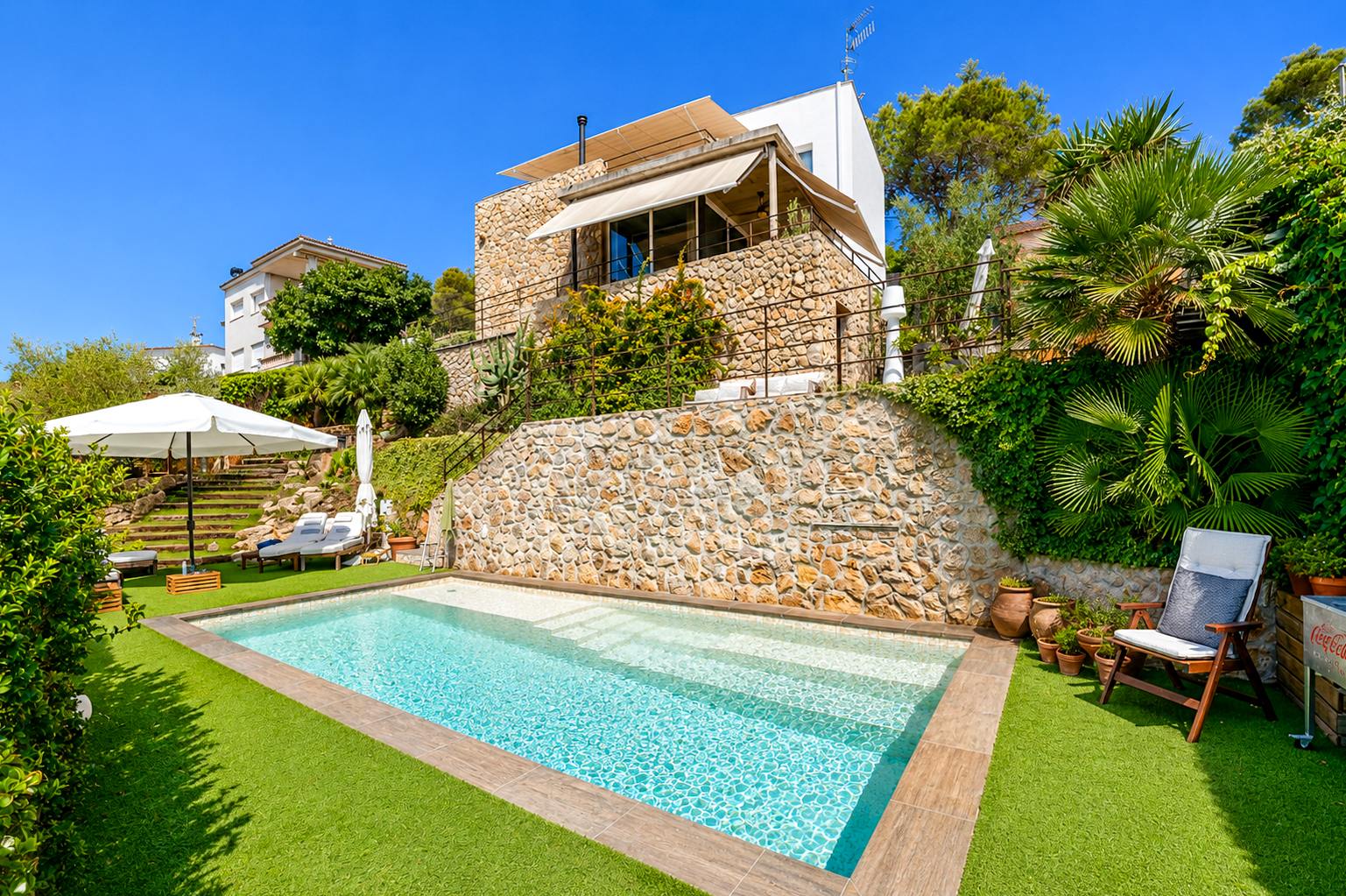 living - 297m² house / villa with 102m² terrace for sale in Olivella - featured