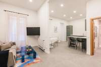 living - Piso de 120m² en alquiler en La Latina, Madrid - gallery thumbnail - 4