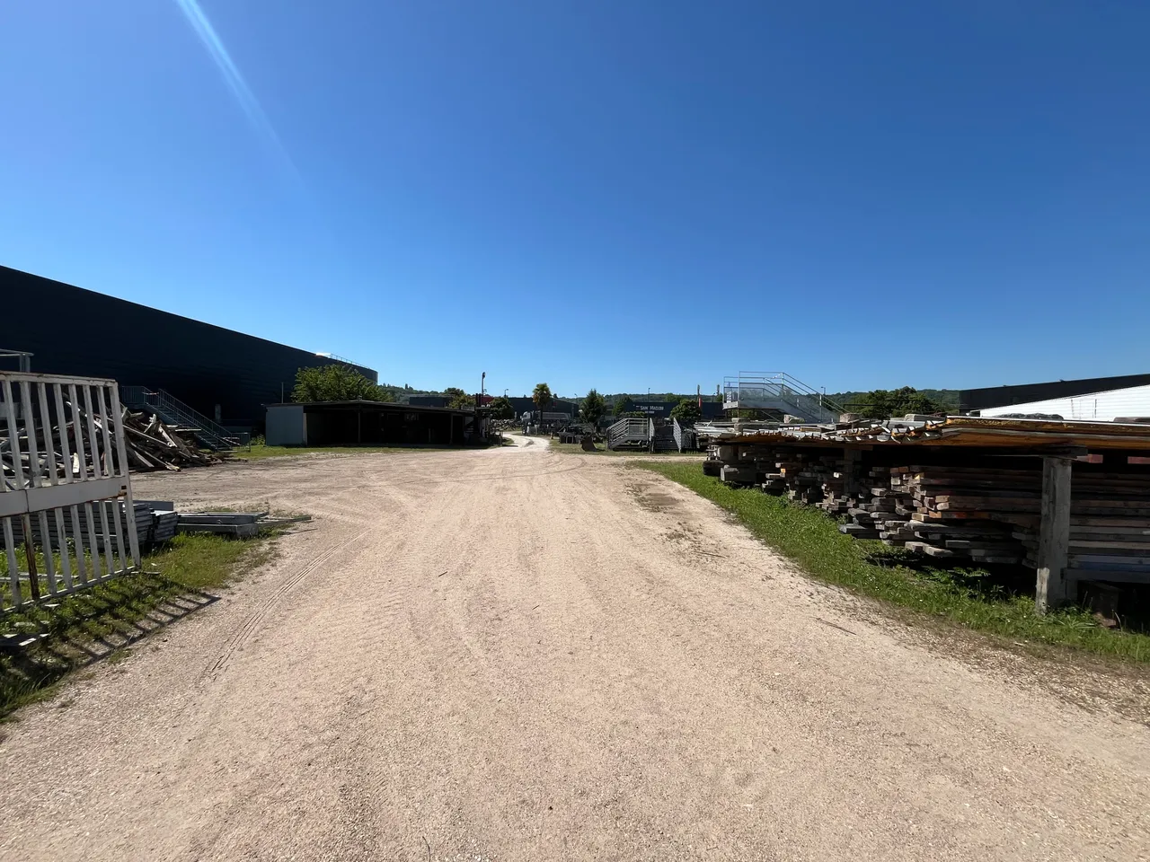 logistics - Greenfield For Rent - gallery - 3