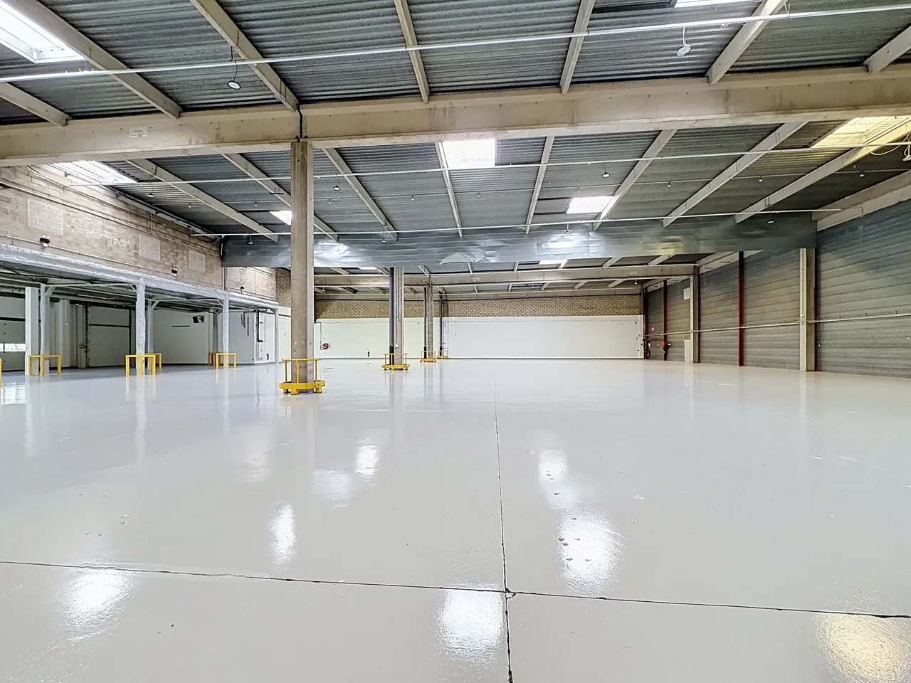 logistics - Warehouse / Offices For Rent - gallery - 7