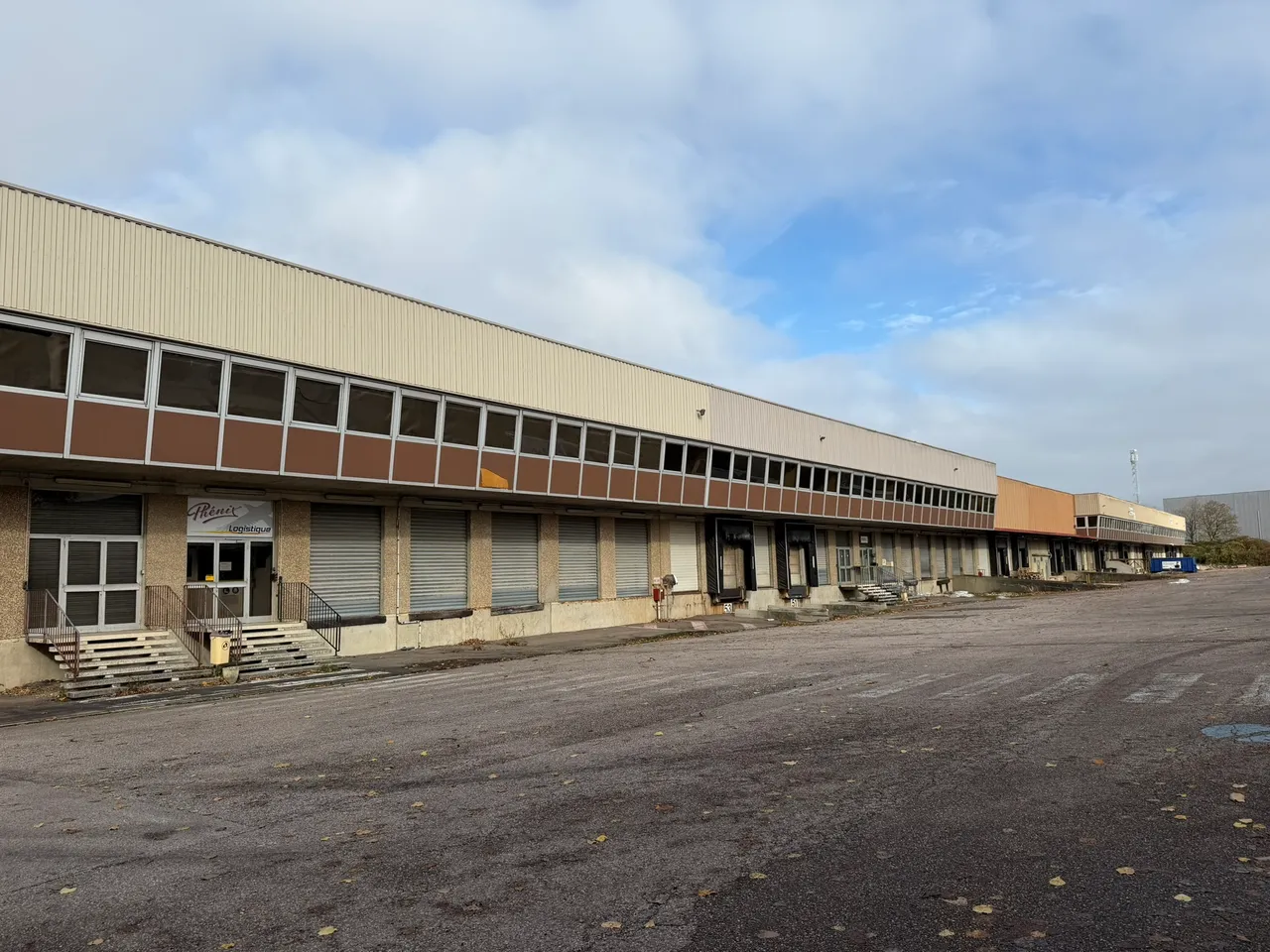 logistics - Warehouse / Offices For Rent - gallery - 6
