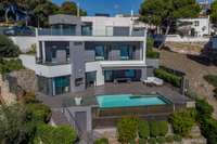 living - Casa / villa de 315m² en venta en Sa Tuna, Costa Brava - gallery thumbnail - 4