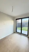 living - 70m² apartment for rent in Arturo Soria, Madrid - gallery thumbnail - 1