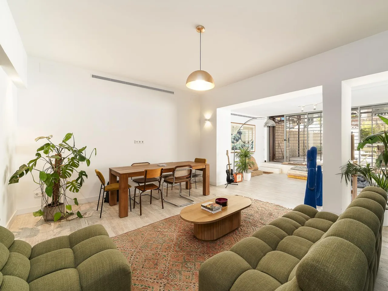 living - Piso de 165m² con 95m² terraza en venta en Eixample Derecho - gallery - 2