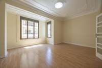 living - 205m² apartment for sale in El Pla del Remei, Valencia - gallery thumbnail - 3