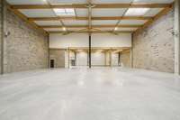 logistics - Activités / Bureaux À Louer - gallery thumbnail - 3