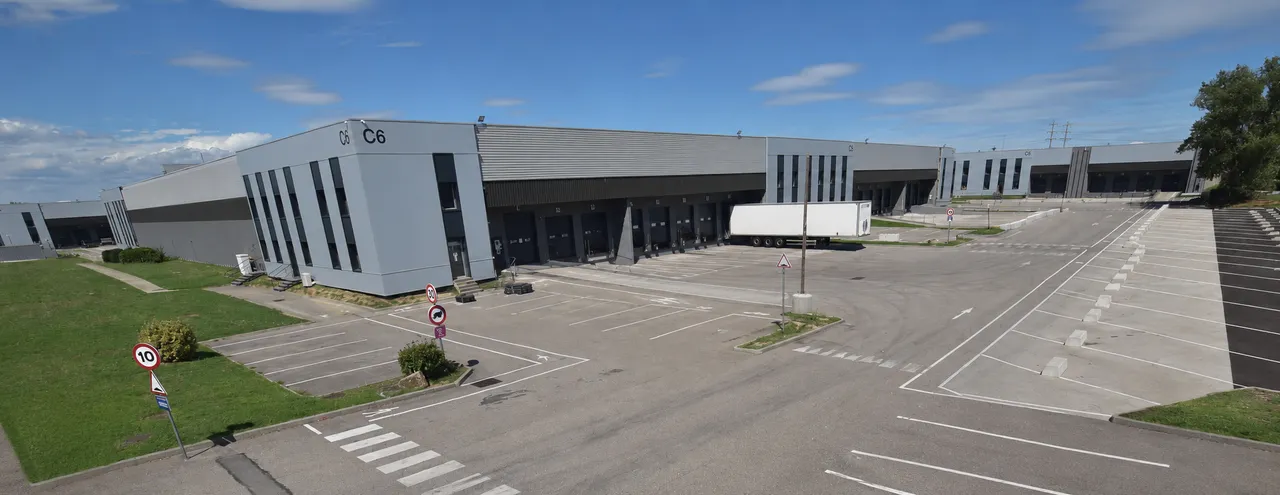 logistics - Entrepôt Logistique À Louer - gallery - 5