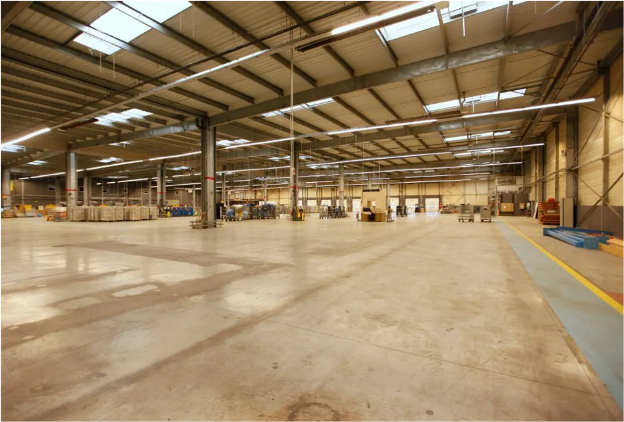 logistics - Entrepôt / Bureaux À Louer - gallery - 3