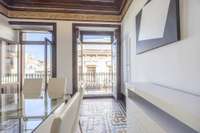 living - Piso de 242m² en venta en El Mercat, Valencia - gallery thumbnail - 10