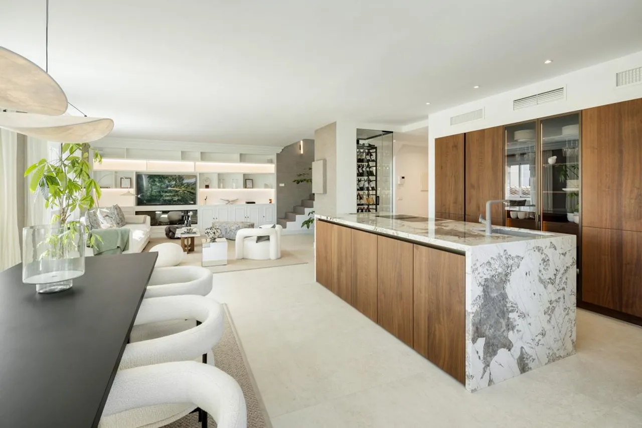 living - 291m² penthouse with 60m² terrace for sale in Nagüeles - gallery - 3