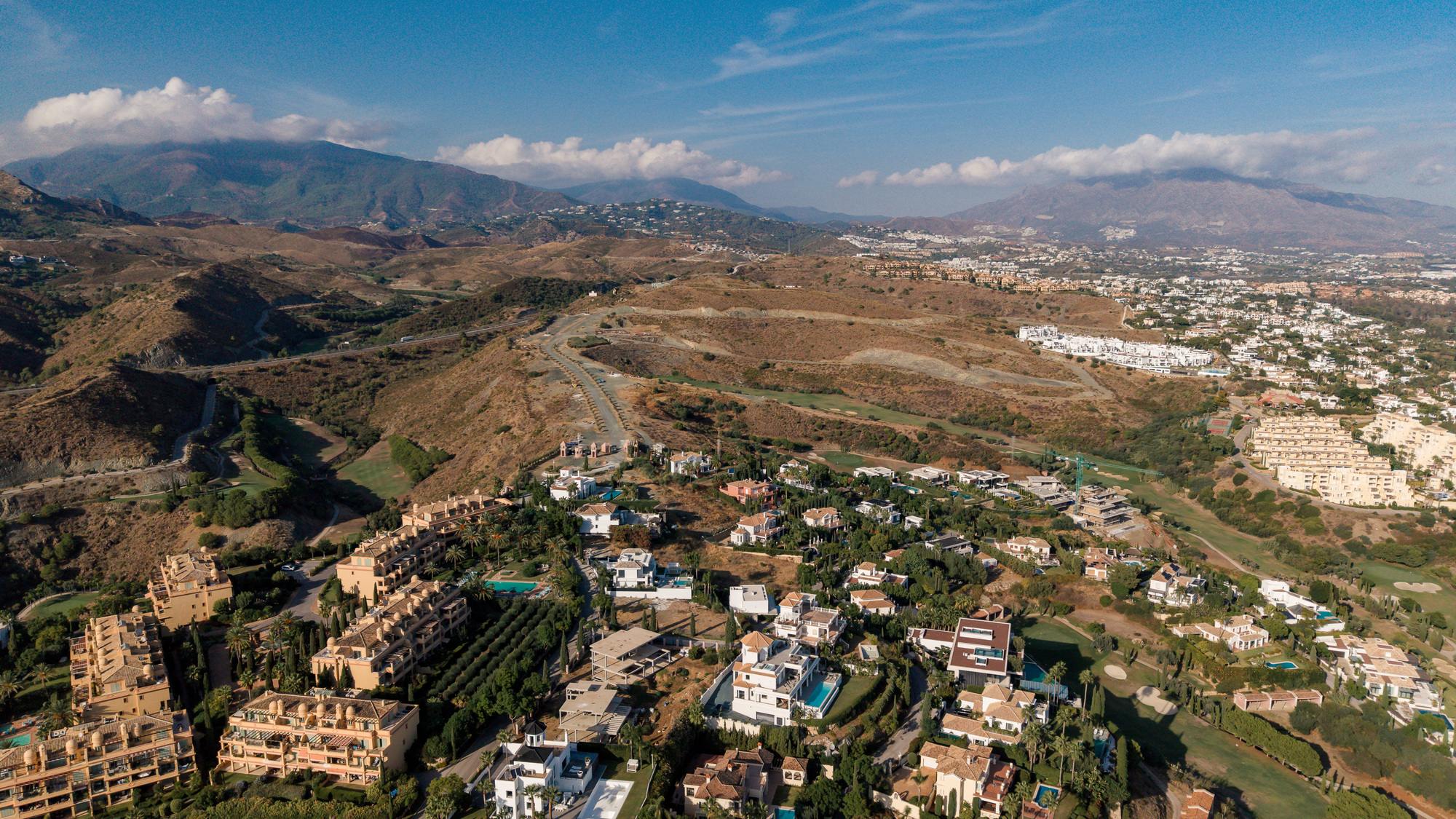 living - Parcela de 119,512m² en venta en Benahavís, Costa del Sol - gallery thumbnail - 6