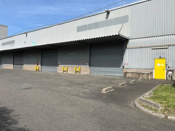 logistics - Entrepôt À Louer - featured