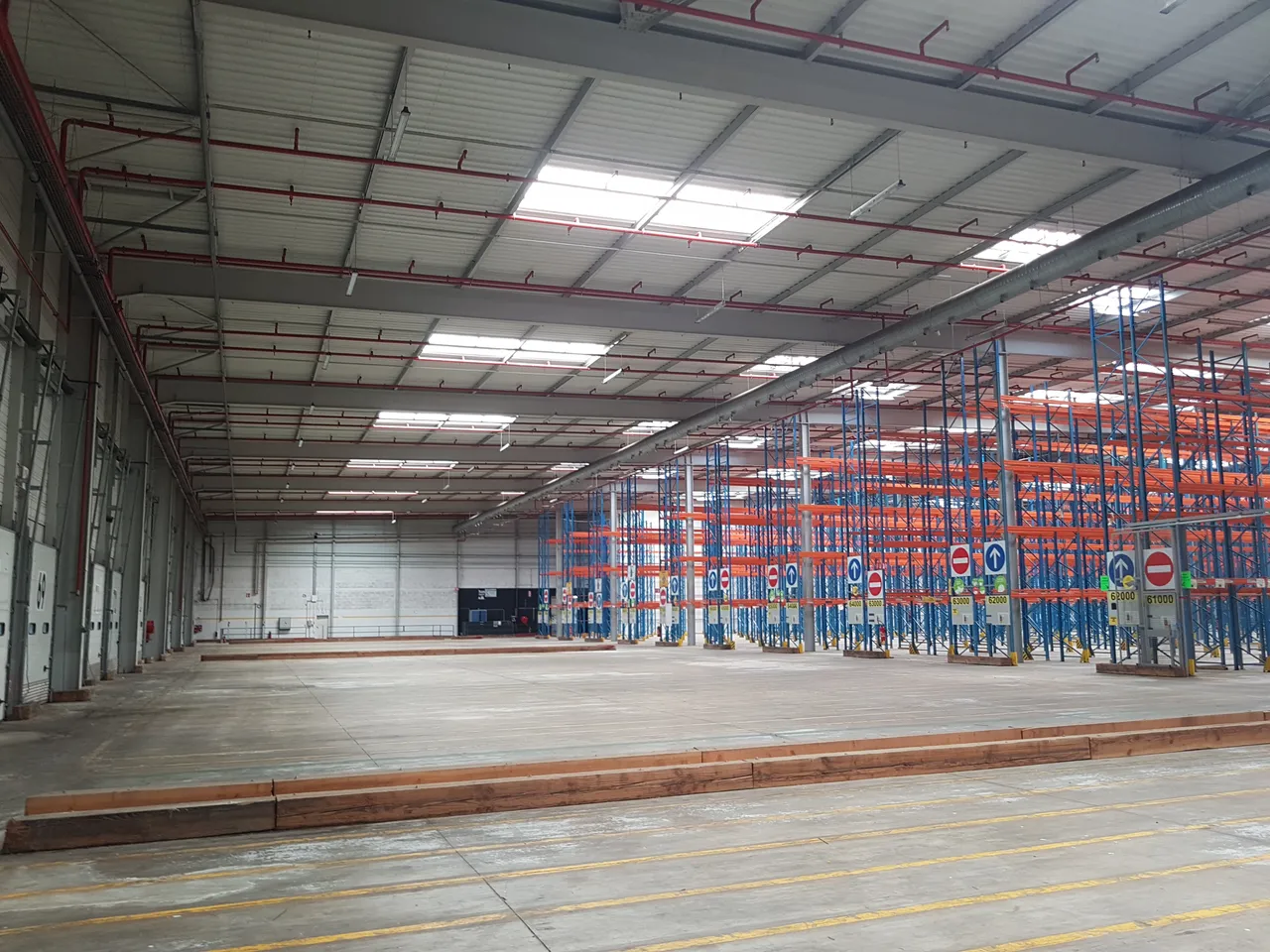 logistics - Entrepôt Logistique À Louer - gallery - 5