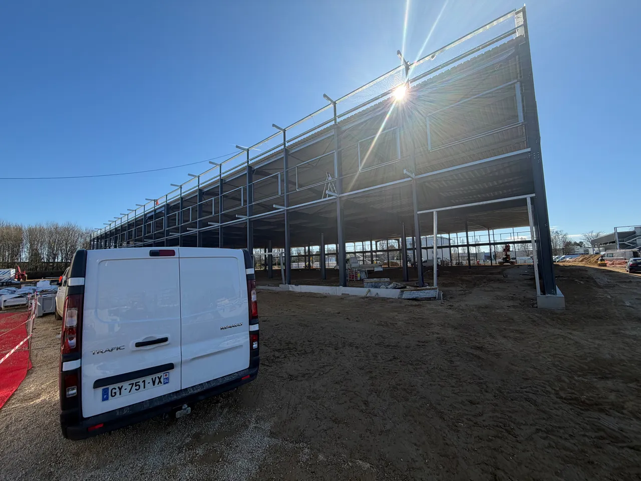 logistics - Light Industrial Premises / Offices For Rent - gallery - 2